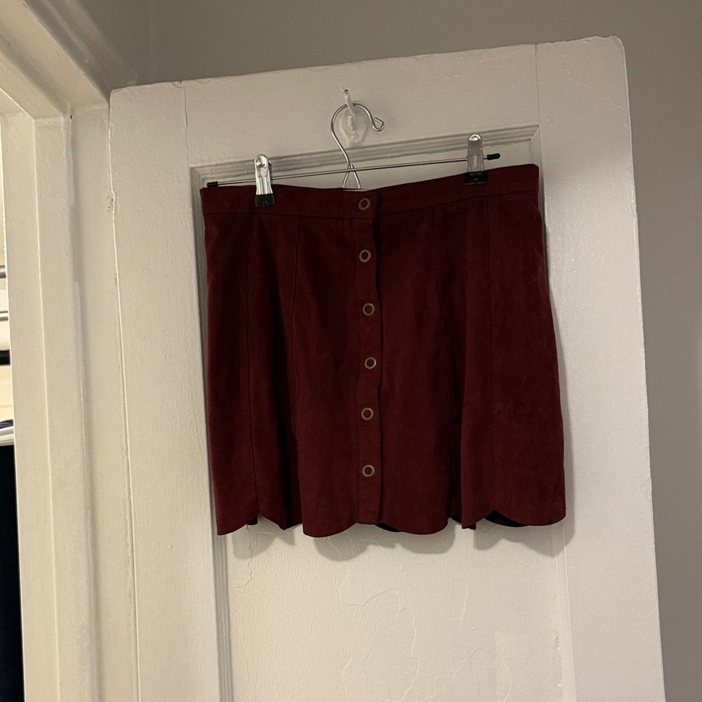 Kendall & Kylie - Burgundy Scalloped Skirt with Buttons